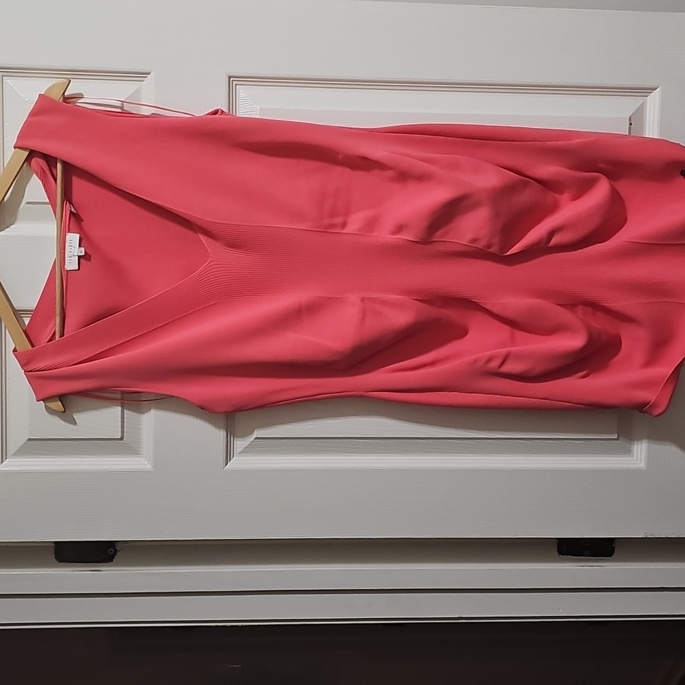 TED BAKER LONDON DRESS, SIZE 5 is equivalent to a 10-12.